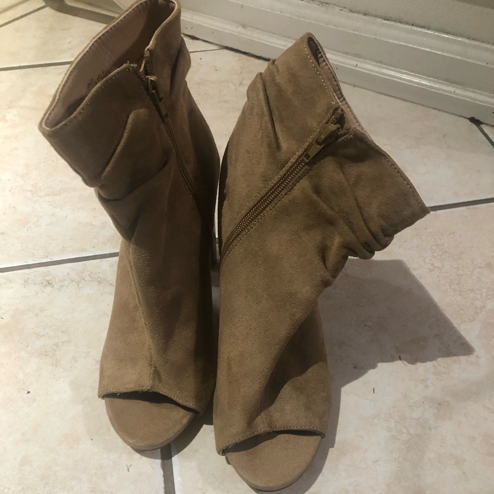 Peek toe boots
